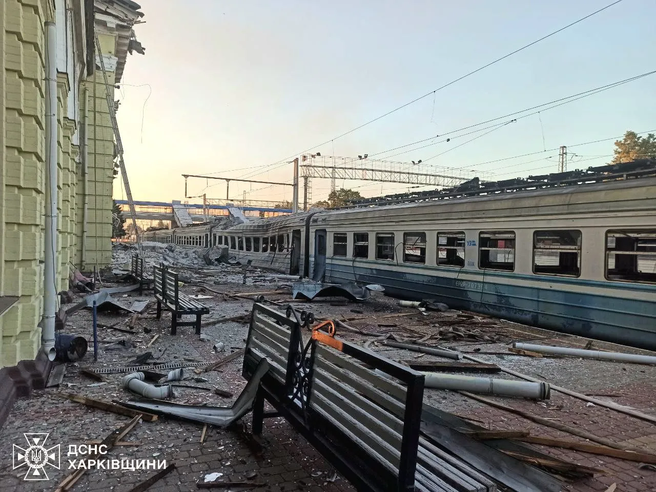 The aftermath of the Russian strike against the town of Lozova in Kharkiv Oblast overnight in Aug 2025