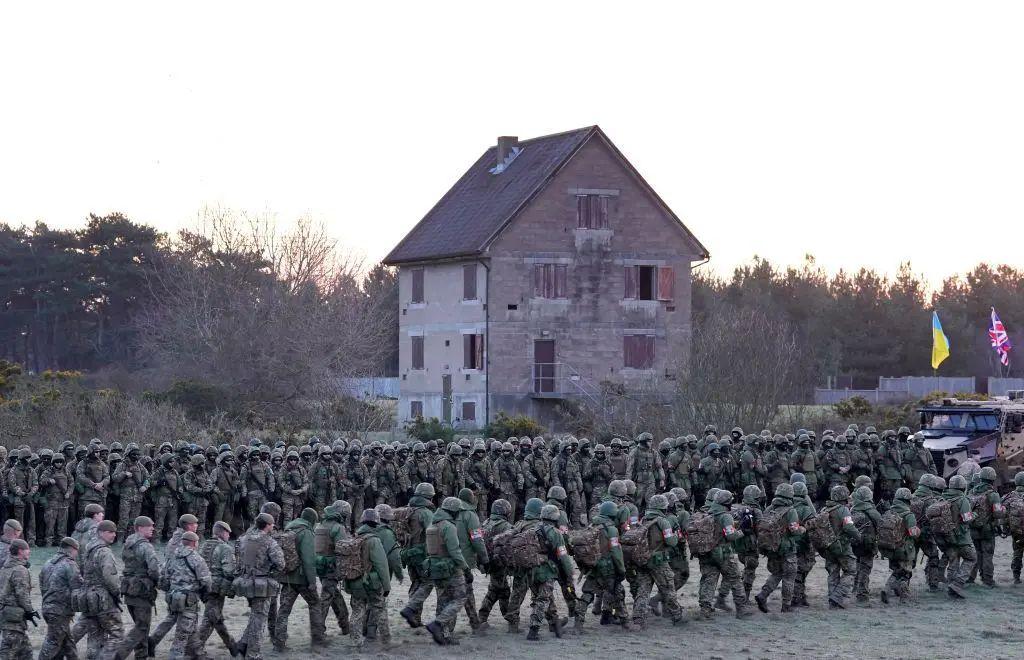 [Illustrative photo] purposes. Ukrainian troops and their U.K. military instructors commemorate lives lost in the Russian invasion of Ukraine during a sunrise commemorative service, at Lydd army camp in Kent, 2023